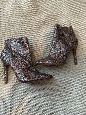 Qupid Multicolor Glitter Pointed-Toe Ankle Boots